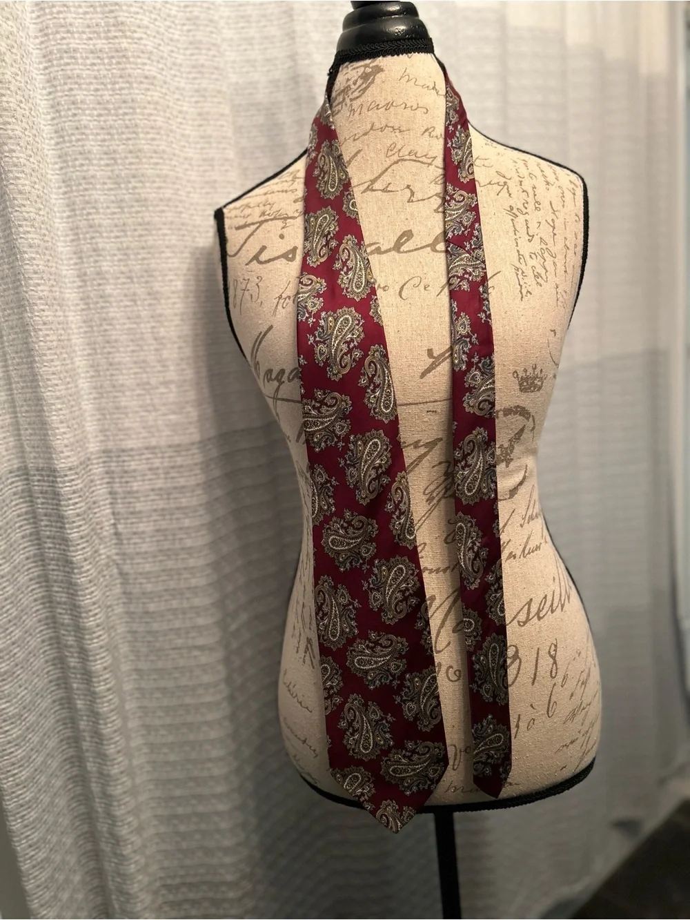 Enrico Buccini Paisley 100% Silk Necktie